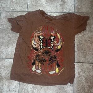 Hollister Brown and Red Graphic Tee Short Sleeve